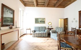 Frescobaldi Aparments! A casa di Francesco